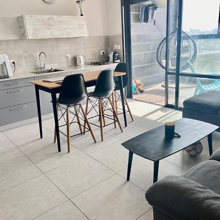 Beauty Apartment 3 Rooms Wi-Fi Нетания Экстерьер фото