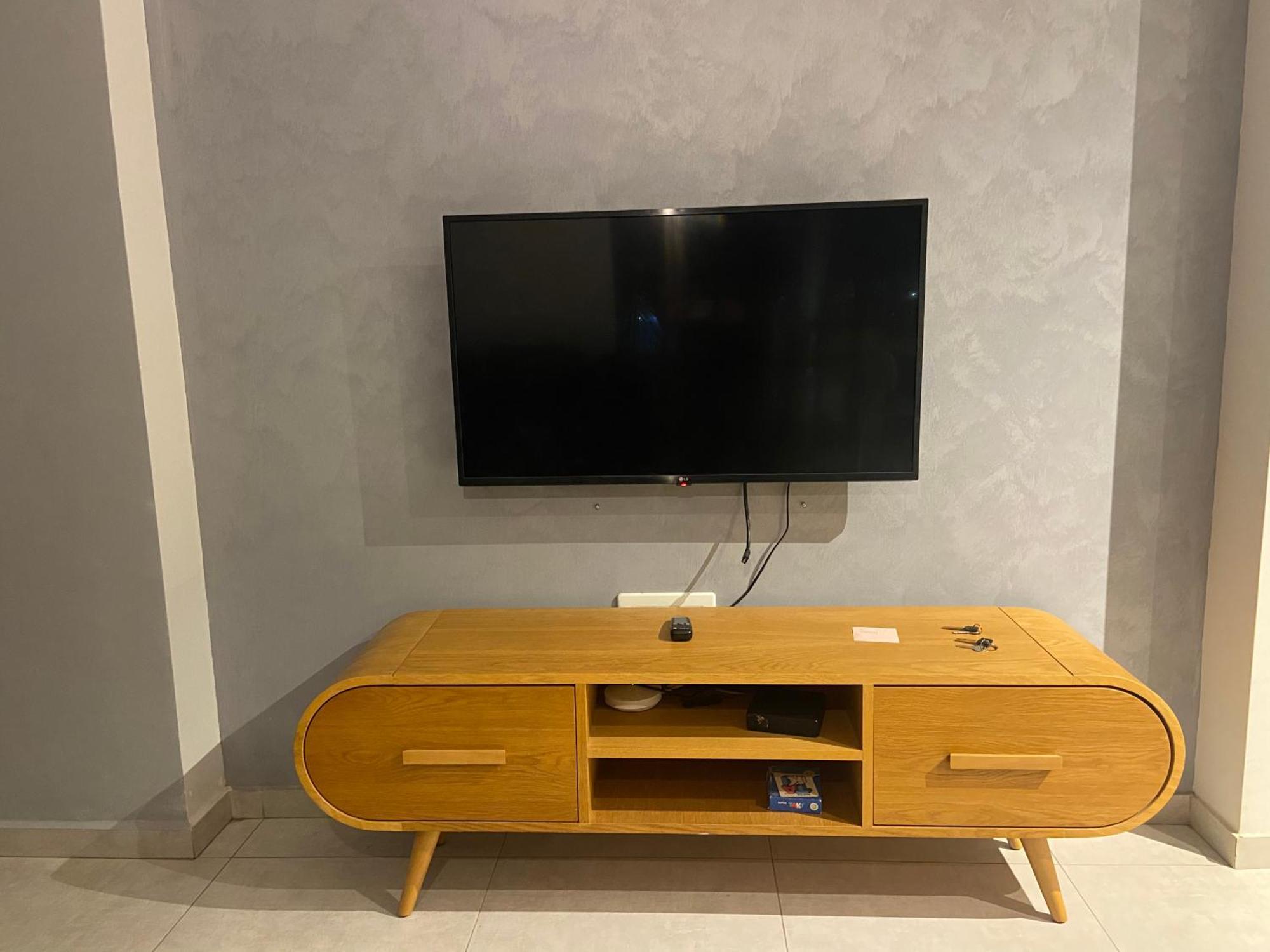 Beauty Apartment 3 Rooms Wi-Fi Нетания Экстерьер фото